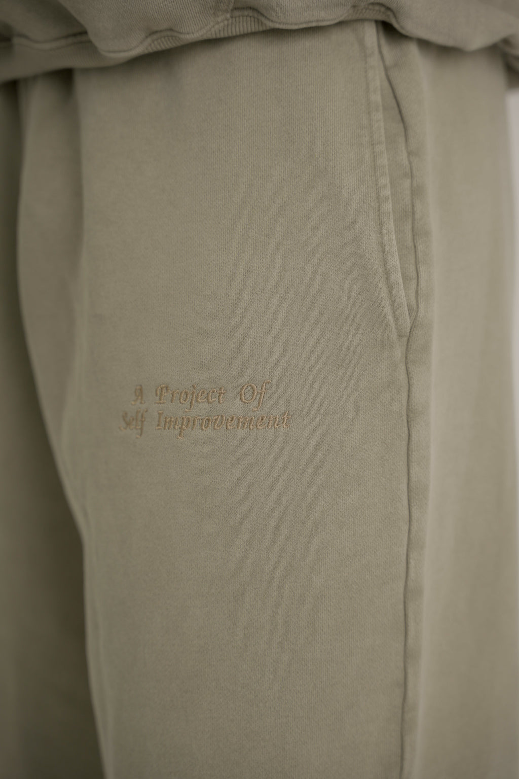 Sand Open Leg Sweatpants - Basics